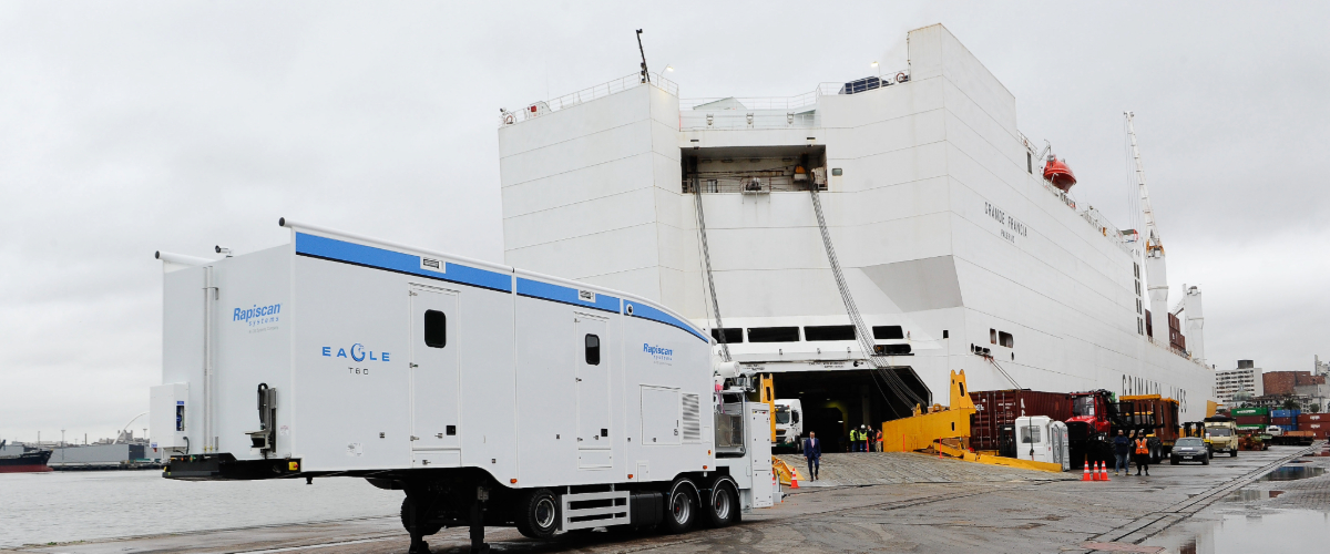 New scanners for the Port of Montevideo arrive on the Grande Francia