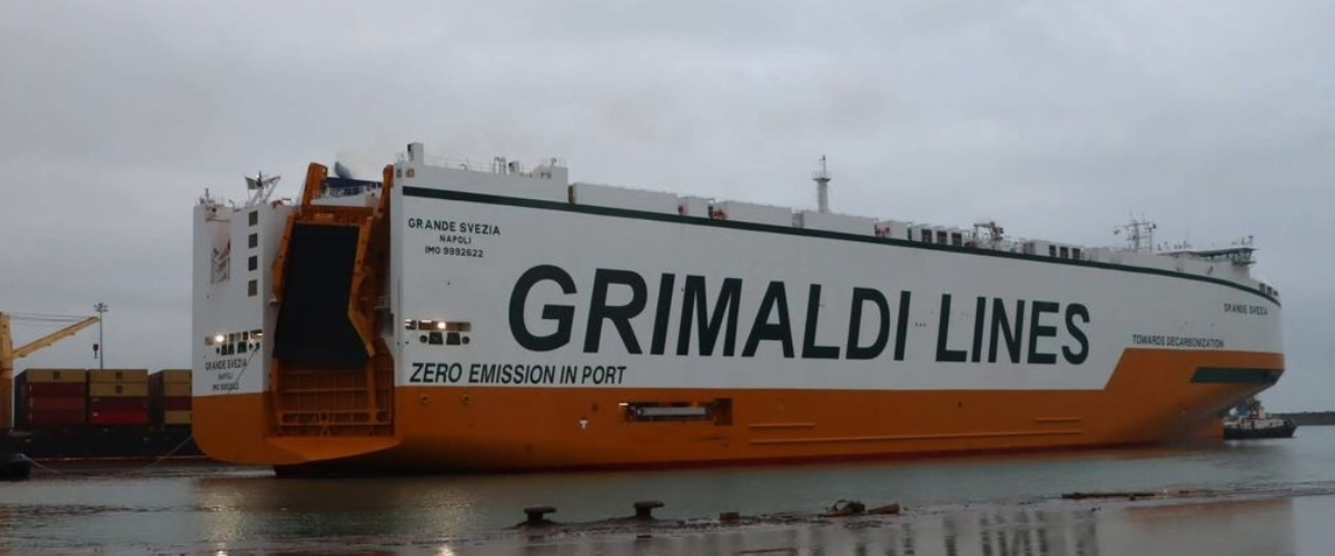 La Grande Svezia del Gruppo Grimaldi consegna nuovi autobus per la modernizzazione dei trasporti in Algeria